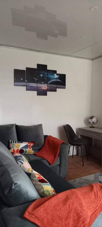 Ferienwohnung Planet 9 Warrington  Exterior foto